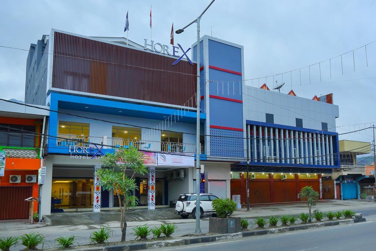 Horison Express Sentani Hotel Jayapura Exterior photo