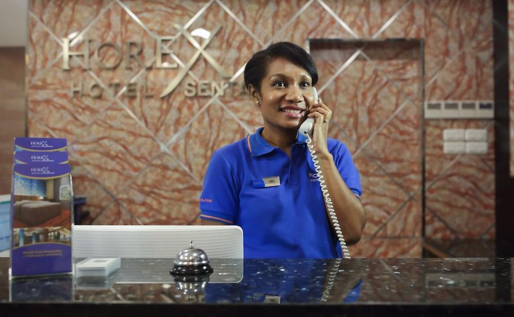 Horison Express Sentani Hotel Jayapura Exterior photo